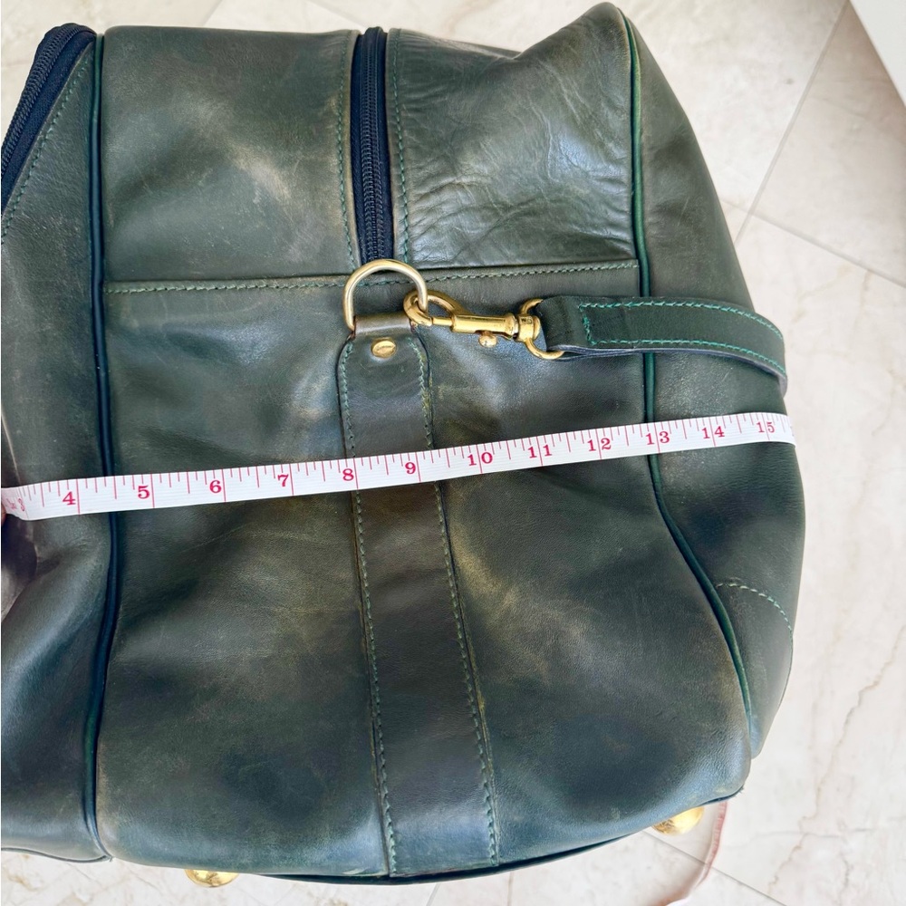 Elegant Olive Green Leather Duffel Bag made in Italy - Picture 4 of 8